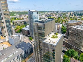 Sostinės verslo centre „FLOW“ įsikurs dar dvi tarptautinės įmonės: viso išnuomota jau 95 proc. patalpų