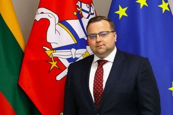 Davose finansų viceministras Januš Kizenevič kartu su pasaulio lyderiais aptars finansų ekosistemos atsparumą ir Europos gynybos pramonės perspektyvas