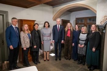 Prezidentas ir pirmoji ponia susitiko su Šveicarijos lietuvių bendruomenės atstovėmis