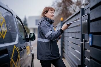 Mobilieji laiškininkai Lietuvos gyventojams pernai suteikė 13 mln. paslaugų