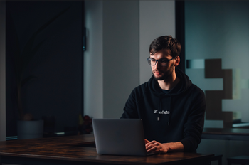 „Vibe coding“ banga: profesionaliems programuotojams metas ieškotis naujo darbo? (Atnaujinta)