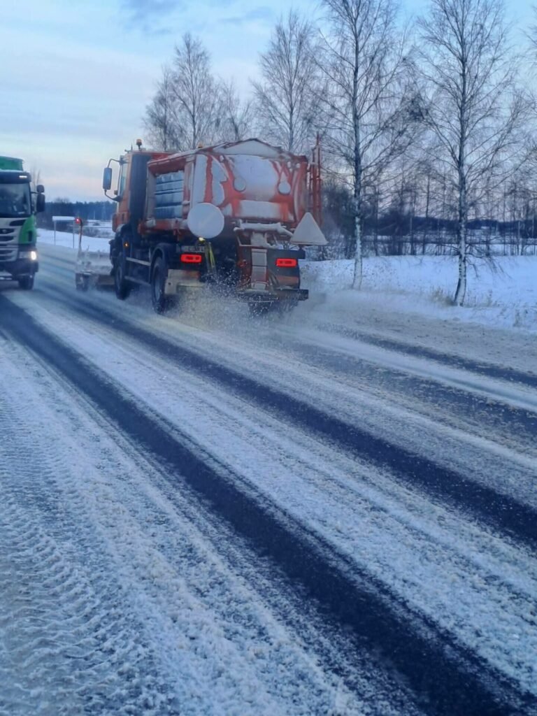 Kelininkai skelbia, kur šiuo metu tęsiami darbai