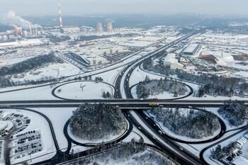 „Via Lietuva“ planuoja rekonstruoti Gariūnų viaduką – pasirašyta sutartis dėl vieno svarbiausių A1 kelio statinių atnaujinimo