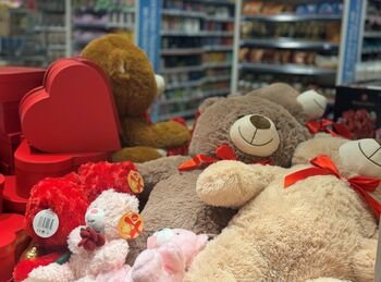 Kaip širdelės forma veikia emocijas? Psichologė įvardijo, kodėl perkame šio simbolio prekes