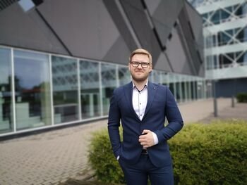 Dirbtinis intelektas įgavo „rankas“: ką reikia žinoti apie staiga išpopuliarėjusį įrankį „Moltbot“?