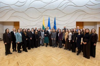 Patogų gyvenimą užsienyje iškeitė į darbą tamsoje ir šaltyje: kodėl Ukrainos profesionalai grįžta kurti šalies ateities?