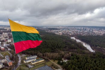 Didžioji Trispalvė į Vilniaus TV bokštą vasario 16 d. nebus keliama