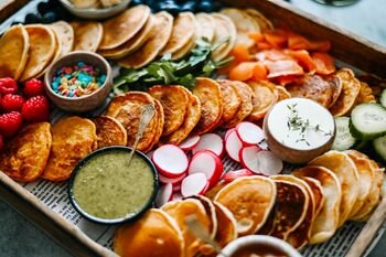 Išsigelbėjimas rytdienos Užgavėnėms – blynų mišiniai: keli ingredientai ir kokybė it restorane