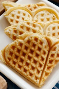 Užgavėnių blynai taip, kaip kepė močiutės: 5 autentiški receptai iš skirtingų Lietuvos regionų