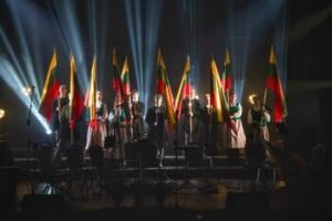 Vasario 16-oji Kuršėnuose – valstybės ir bendruomenės vienybės šventė, paženklinta Garbės piliečių pagerbimu