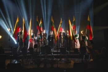 Vasario 16-oji Kuršėnuose – valstybės ir bendruomenės vienybės šventė, paženklinta Garbės piliečių pagerbimu