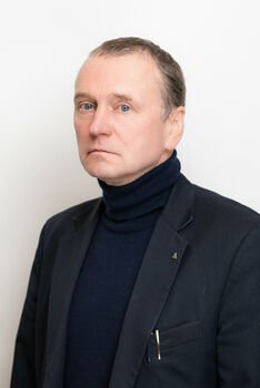 VDI įspėja: sniego valymas nuo stogų ir varveklių šalinimas – vieni pavojingiausių žiemos darbų