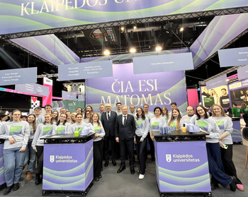 Rinkis užtikrintai: KU pristatė studijas ir studentų patirtis aukštųjų mokyklų mugėje (Atnaujinta)