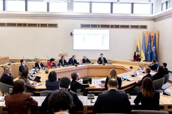 Premjerė: institucijos privalo sau kelti aukščiausius skaidrumo standartus ir rodyti pavyzdį