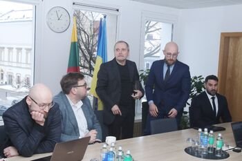 Chirurgų desantas Sveikatos apsaugos ministerijoje: atlaikėm