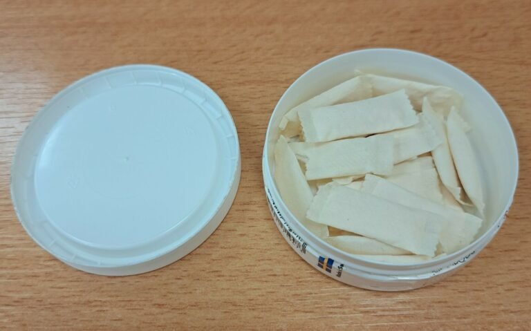 Teismas: nikotino pagalvėlių „Grant“ dizainas neteisėtai imitavo tabako gaminį „Snus“