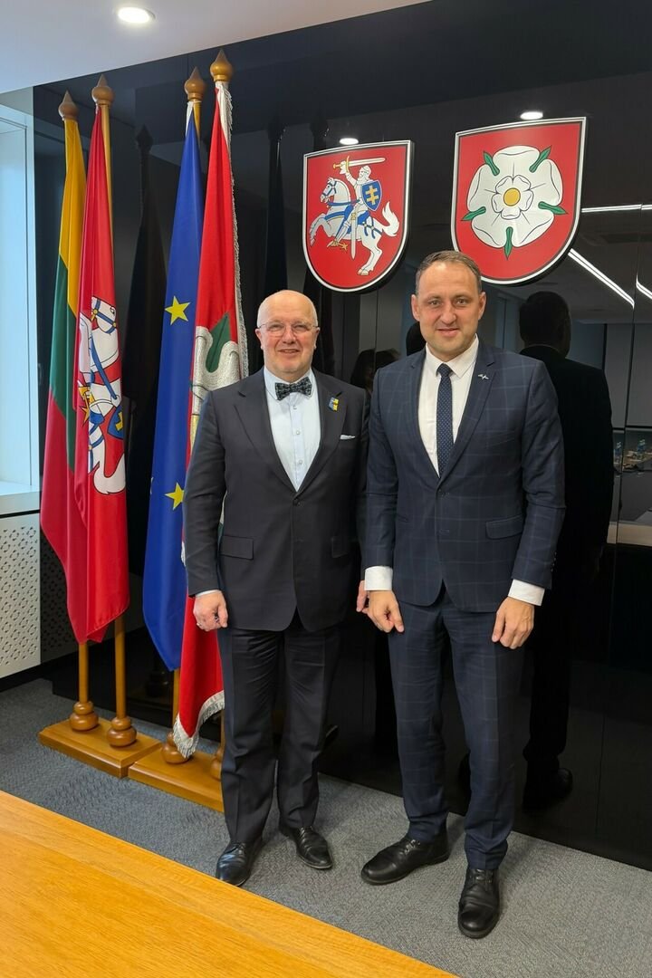 Seimo Pirmininkas J. Olekas Alytuje: stiprūs regionai prasideda nuo dialogo su žmonėmis (Atnaujinta)