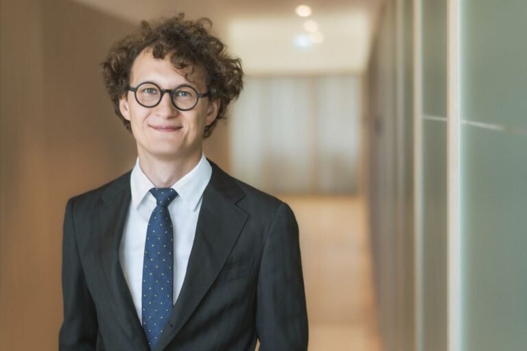 Knygų mugė ar DI žaliavų sandėlis? Autorių teisių dilema, kuri jau sprendžiama teismuose