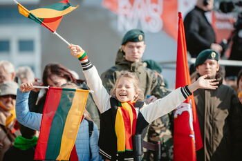 Kovo 11-oji Kaune: iškilminga priesaika, karinės technikos paroda ir koncertai