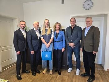 Klaipėdos rajono savivaldybėje – susitikimas su krepšininke Juste Jocyte