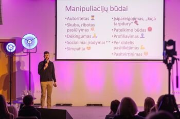 Kibernetinių sukčių psichologinis paveikslas: kokias manipuliacijas jie pasitelkia ir kaip nuo to apsisaugoti