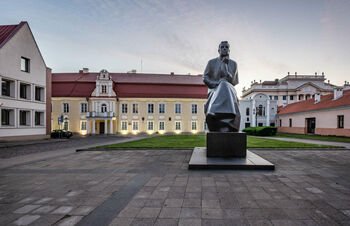 MAIRONIO LIETUVIŲ LITERATŪROS MUZIEJUI – 90