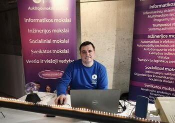 Nuo išmanių namų iki auditorijos: dėstytojas, kuris inžineriją paverčia realybe