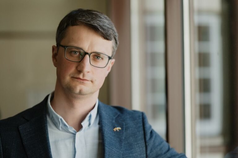 VU psichologas – apie karjerą pradedančius studentus: pirmieji žingsniai darbo rinkoje dažnai sukelia „apsimetėlio sindromą“