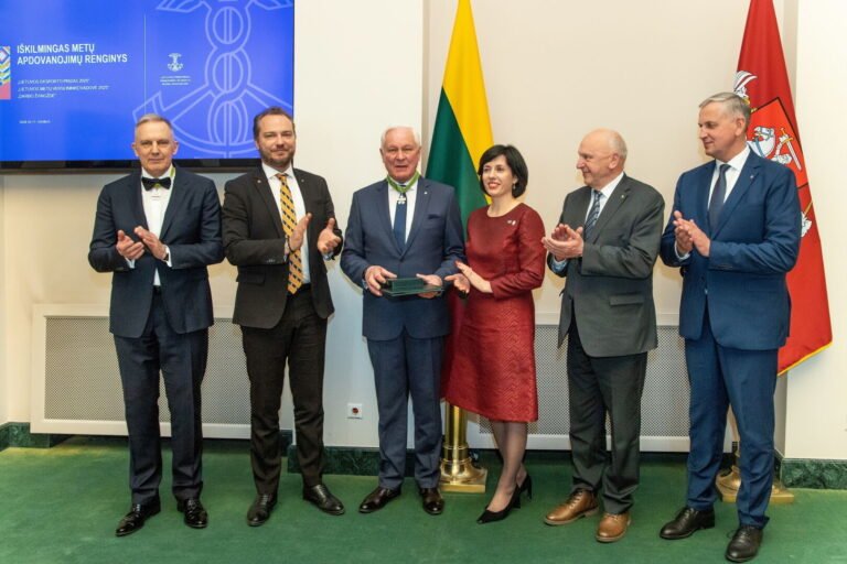 Susisiekimo ministras pasveikino Lietuvos verslo lyderius