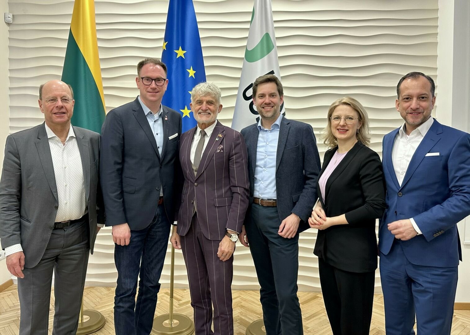 Partnerystė, kurią įkvepia jūra: Lietuvos ir Vokietijos forumas subūrė partnerius