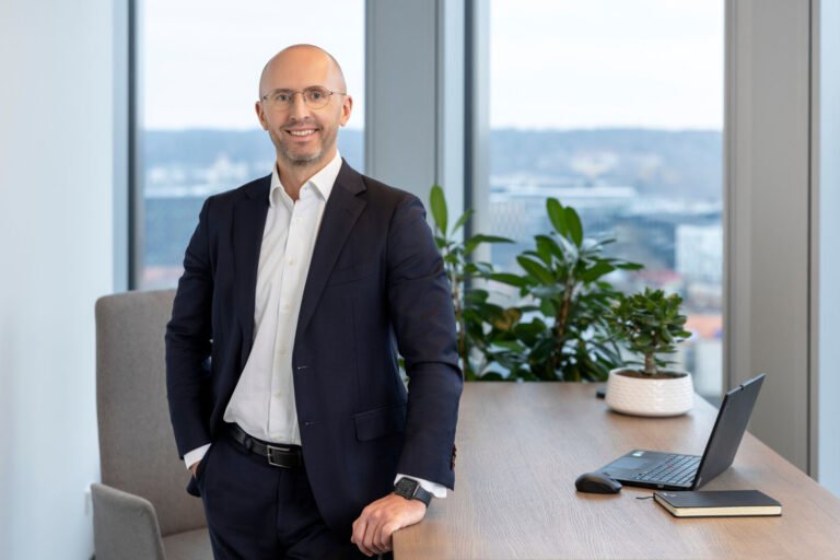 Naujausia „PwC“ Lietuvos ir Baltijos šalių įmonių vadovų apklausa rodo, kad vadovai siekia išlikti optimistais iššūkių laikais