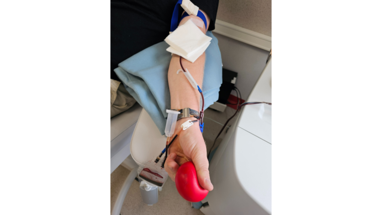 Kraujo atsargos pasiekė kritinę ribą: skubiai kviečiami A (II) grupės donorai