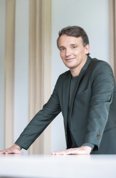 Dirbtinis intelektas nesunaikins SaaS, greičiau pavers jį nepakeičiamu