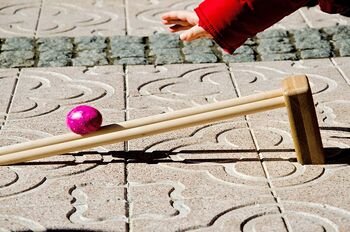 Margučių mūšiai ir ridenimai: etnologė atskleidė, kas slypi už šių Velykų žaidimų