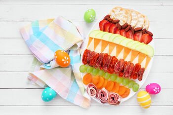 5 nuotaikingų ir pigių Velykų užkandžių idėjos: prieš skanaudami svečiai norės ir nufotografuoti