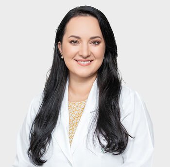 Nuo pirmųjų menstruacijų iki menopauzės: kodėl svarbus individualizuotas požiūris į moters sveikatą?