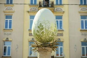 Jau rytoj prie legendinio „Kiaušinio“ – pavasario šventė su „Baltuoju kiru“ ir veiklomis visai šeimai