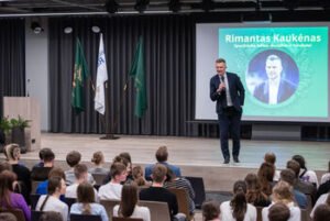 Įkvepiantis renginys jaunimui: 350 dalyvių, realios patirtys ir finansinio raštingumo proveržis