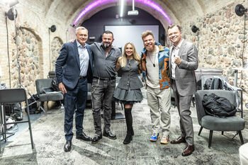 „Rykliuose“ gimsta tikri verslo sandoriai: Viktorija Čijunskytė sutarė su Gediminu Kvietkausku dėl 5 mln. eur obligacijų platinimo (Atnaujinta)