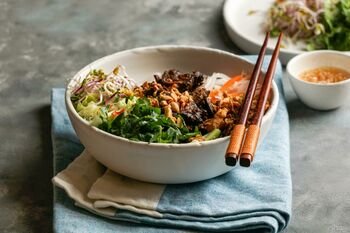 Greita, pigu ir egzotiška – atraskite Azijos virtuvę: receptas – greičiau nei per pusvalandį