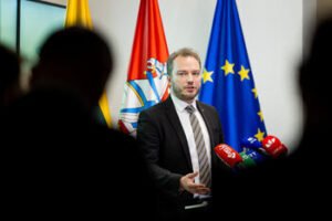 Spaudos konferencija: Kodėl milijonai eurų nepasiekė Lietuvos kelių?
