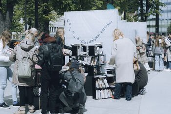 Kauno literatūros savaitėje Ąžuolyno biblioteka kviečia patirti metamorfozę