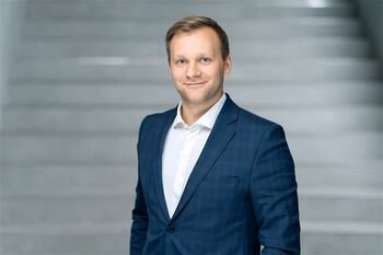 Sąskaitas pasiekė pensijų pinigai: kaip juos įdarbinti, kad nebūtų „pravalgyti“?