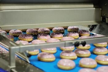 „Mantinga Group“ pajamos pernai perkopė 200 mln. eurų
