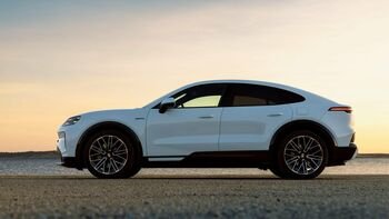 „Porsche“ elektrinis visureigis, kuris keičia sportiškumo sampratą