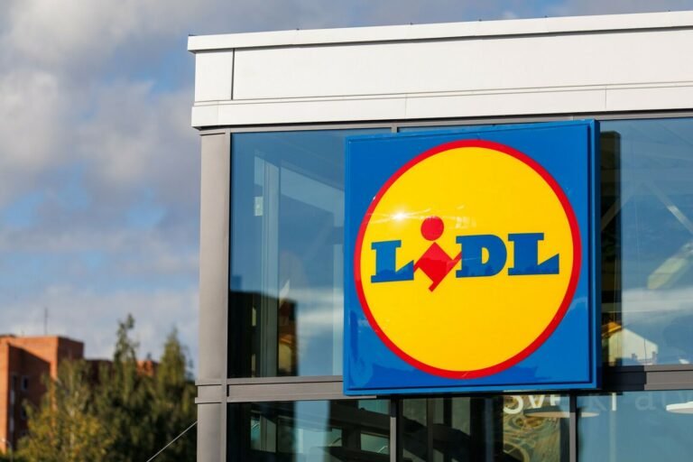 Kokybė, kuriai nereikia taupyti: „Lidl“ skelbia „Supersavaitgalio“ pasiūlymus ir dalijasi pietų idėja, įkvėpta prancūziškos virtuvės