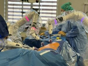 Robotu asistuojama inksto rezekcija – modernus inkstą tausojantis gydymas Lietuvoje