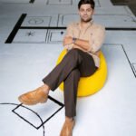 Šarūnas Tarutis: Investavimo dilema – akcijos ar NT? Kodėl 1 000 Eur ir 50 000 Eur reikalauja skirtingų strategijų