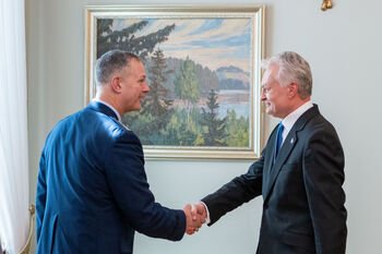 Šalies vadovas su NATO pajėgų Europoje vadu aptarė JAV vaidmenį Europos saugumui ir NATO oro gynybos stiprinimą
