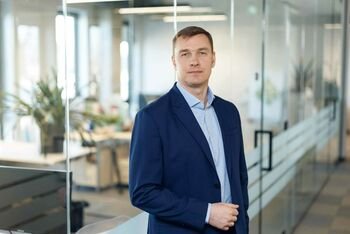 „SmartPosti“ siuntas bus galima atsiimti ir „uDrop“ paštomatuose: bendras tinklas Lietuvoje prasiplės maždaug ketvirtadaliu